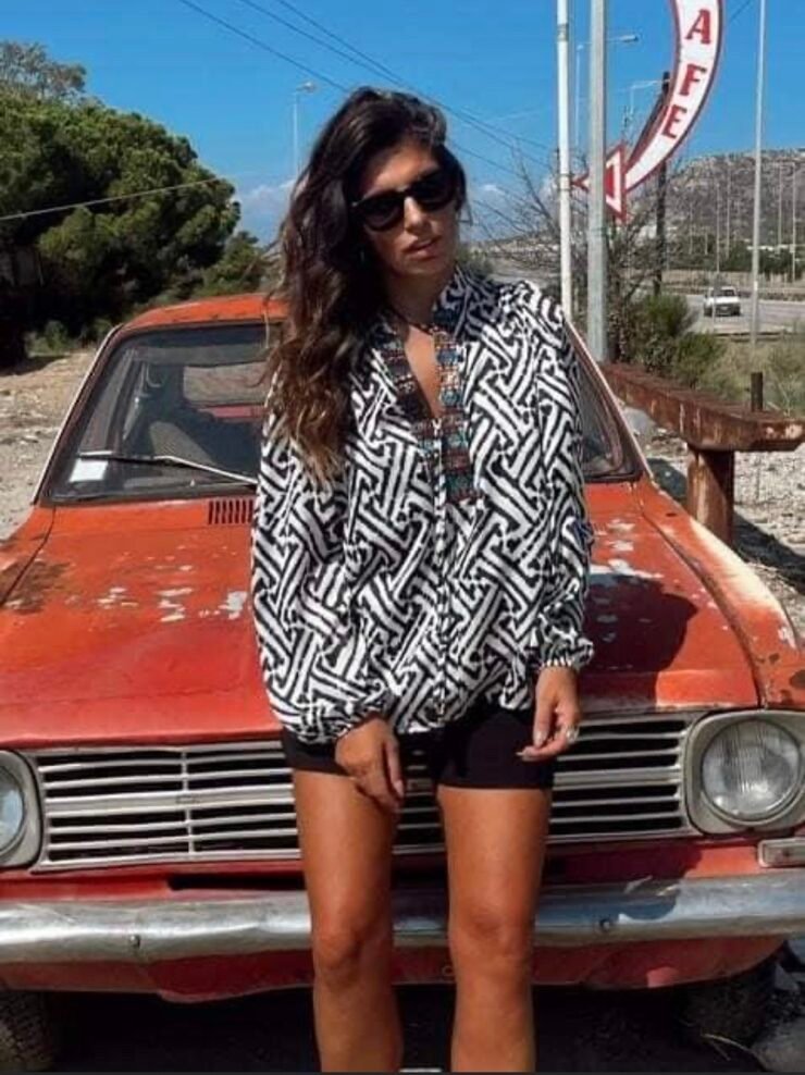 Μπλούζα Σατέν με Τρέσα