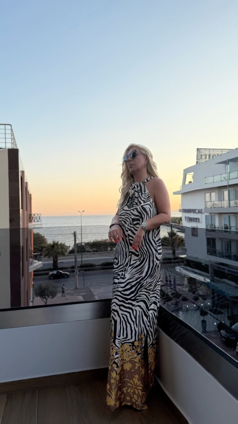 Φόρεμα Zebra Print με Μπορντούρα Λουλουδιών