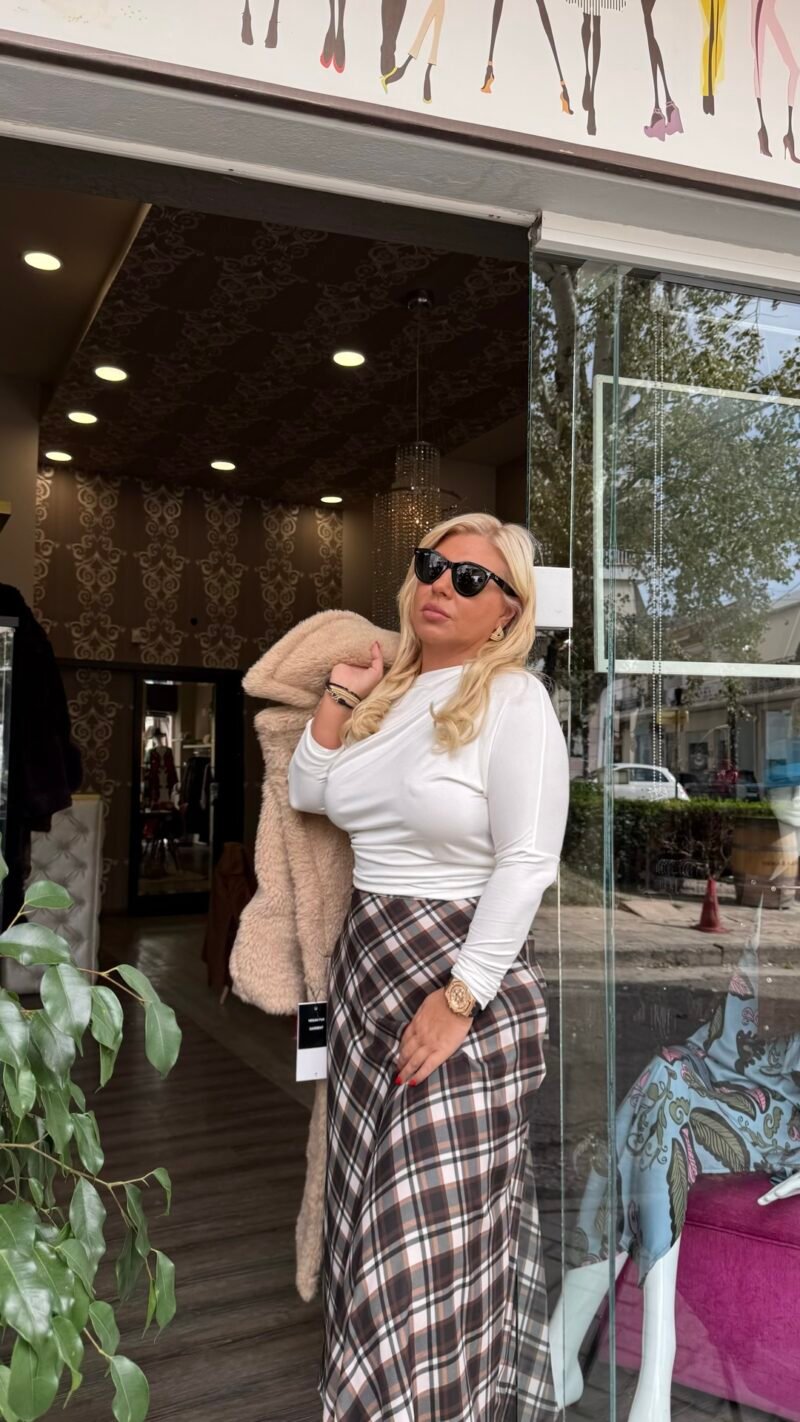 Μακριά Καρό Φούστα σε Γραμμή Α-Line