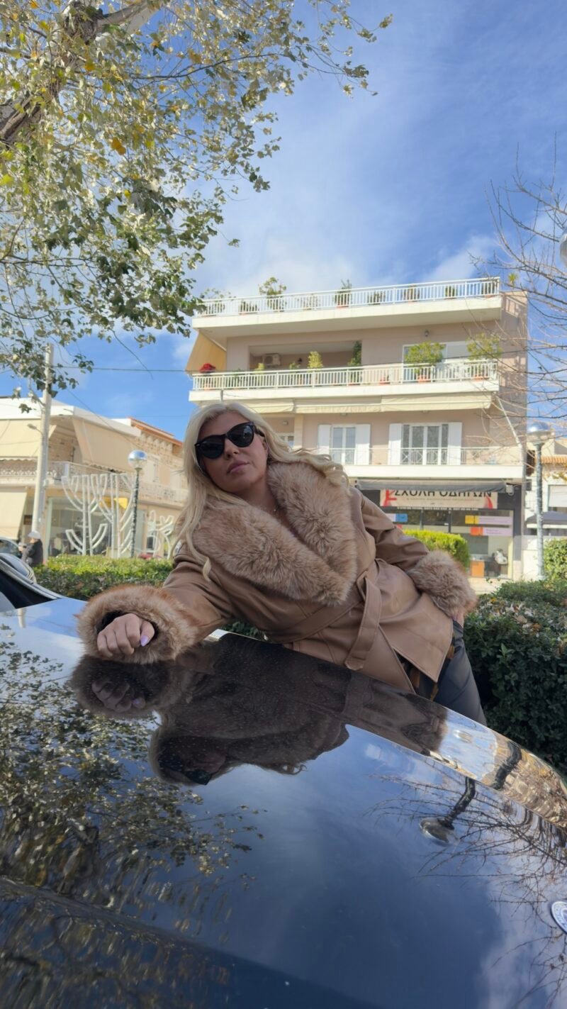 Jacket με Ζώνη & Fur Λεπτομέρειες